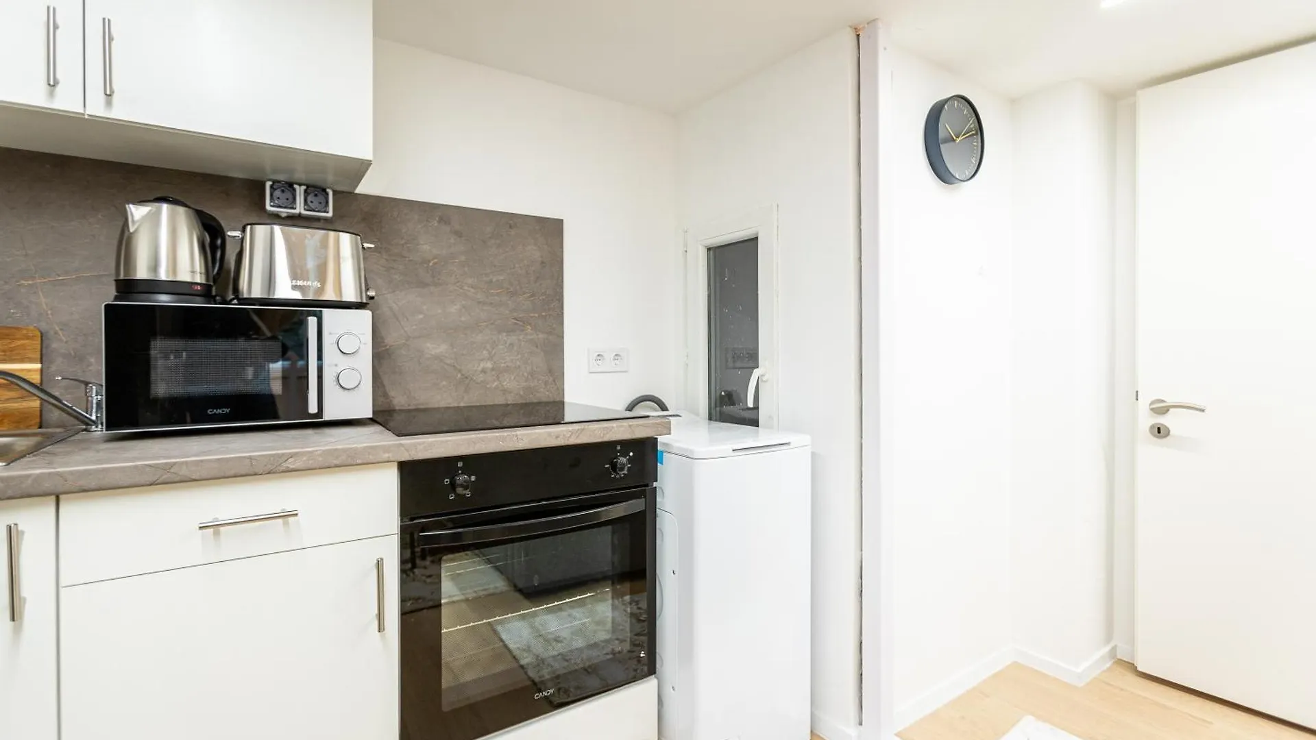 Apartment Cute Gallery Flat In Budapest, Autumn Hungary